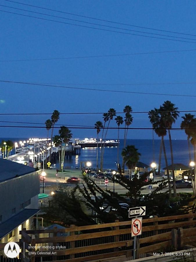 Howard Johnson by Wyndham Santa Cruz Beach Boardwalk Exterior foto