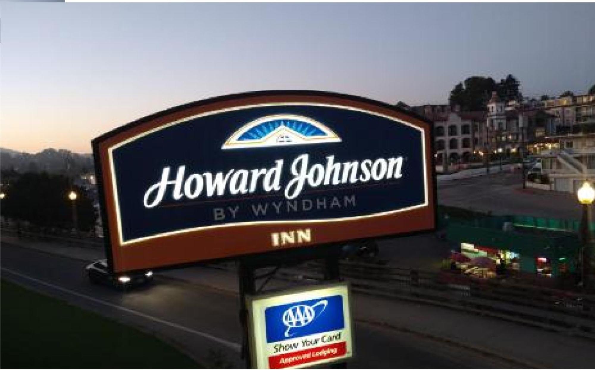 Howard Johnson by Wyndham Santa Cruz Beach Boardwalk Exterior foto